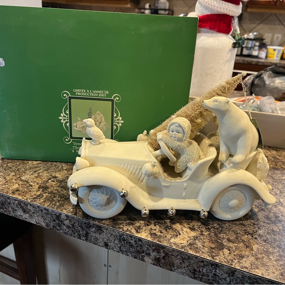 Department 56 Cream Holiday Car with Polar Bear and Snowman